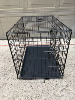 Dog cage size medium 30x19”