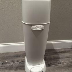 White Diaper Genie With Refill