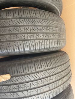 255-60-20 Pirelli tires 75%