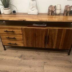 Dania Dinner Chest - Sparsely Used - Very New