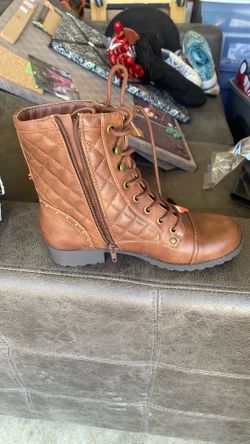Guess Boots Size 6