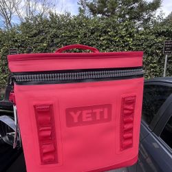 Yeti Flip 12 Cooler New 
