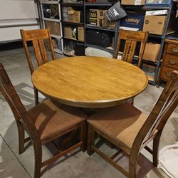 Solid Oak Table With Chairs And Leaf