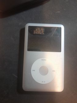 Ipod Classic 160 GB ( Doesn't turn on)