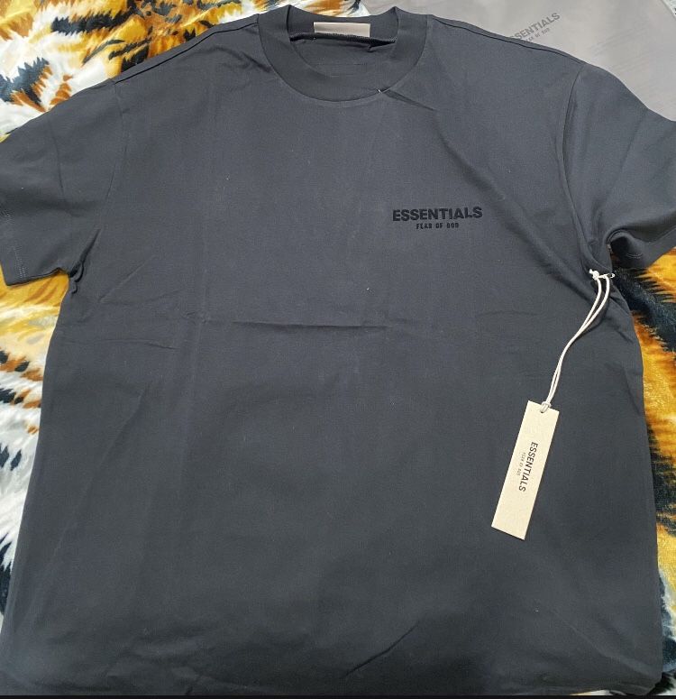 Essentials T-shirt