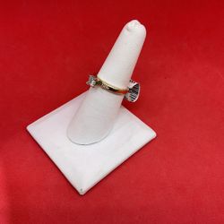 14KT Gold Diamond Ring 