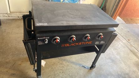 Black stone flattop grill