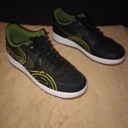 Mens Nike Air Force 1 07 low NY vs NY Black Carbon Green
