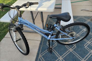 Roadmaster Granite Peak 24" Junior 18-Speed Bike