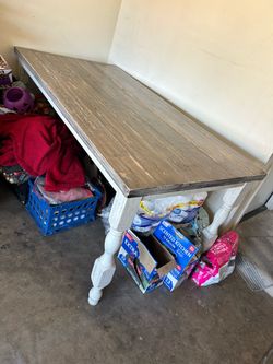 Farmhouse style 6 Chair Table