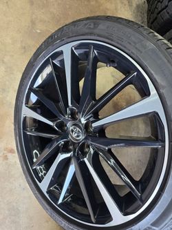 One 2018-2024 Toyota Camry XSE 19 inch Rim with Bridgestone Turanza tire