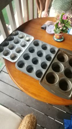 Muffin tins