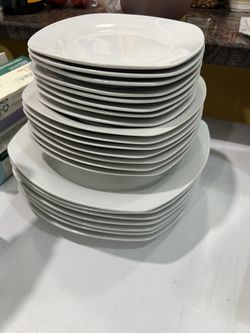 Plates / Glassware 