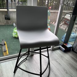 BAR STOOLS (x4) White And Black $50