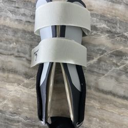 Mueller Aircast Ankle Splint