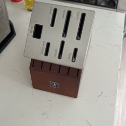 Self Sharpening Knife Block