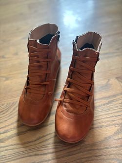 barefoot-style flat leather ankle boots $20 or best offer