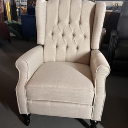 Wingedback Recliner
