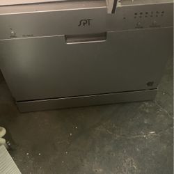 Dishwasher 