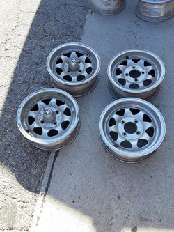 Datsun 510 14" wheels