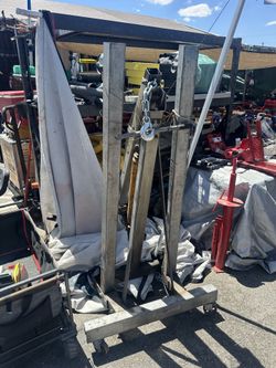 Pittsburg 2 ton Engine hoist crane