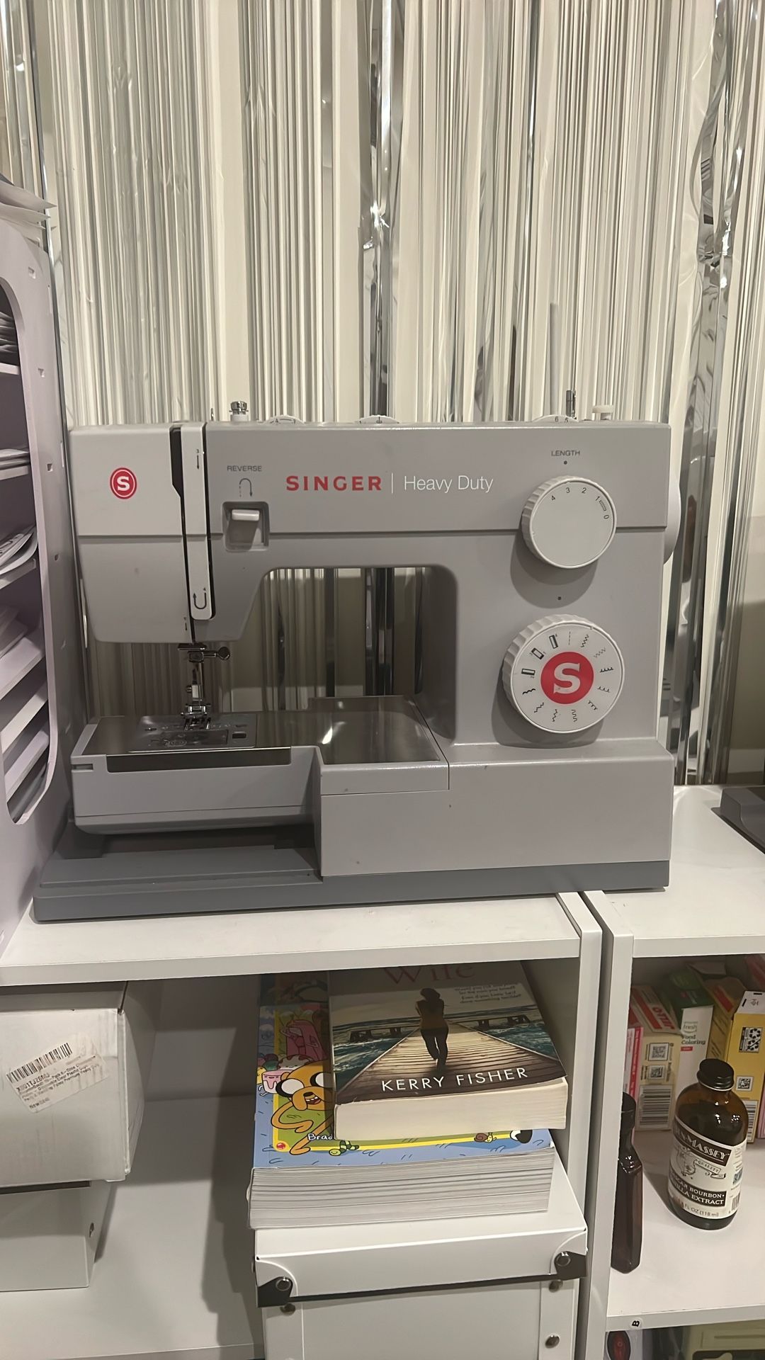 Singer Heavy Duty Sewing Machine