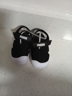 Toddlers puma shoes Only $20🙀🙀