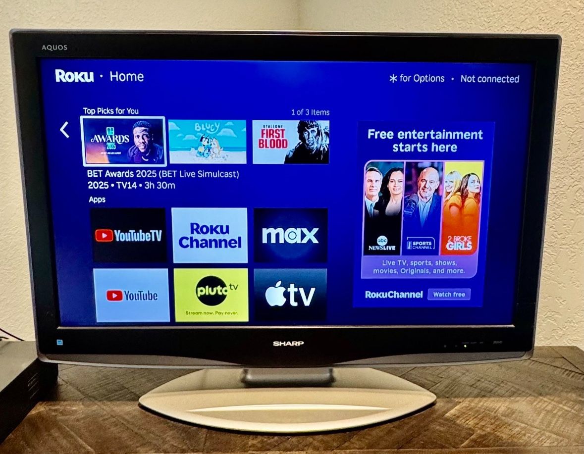 Sharp AQUOS LC-C3742U 37" LCD HDTV WITH FREE ROKU stick!!