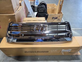 Toyota Genuine Front Grille Chrome OEM