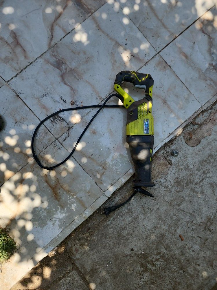 Ryobi Saw