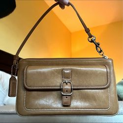 Vintage Coach Brown Leather Wristlet
