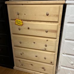 Jumbo 5 Drawer Dresser