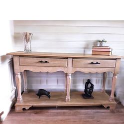 BroyHill Console Table 