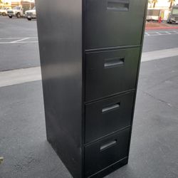 HON 4 Drawer File Cabinet