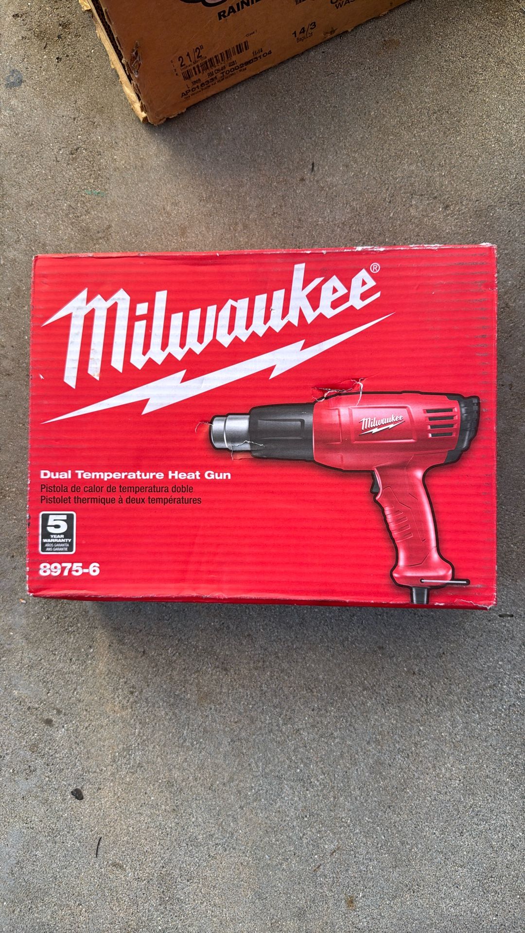 Milwaukee DUAL TEMPERATURE HEAT GUN