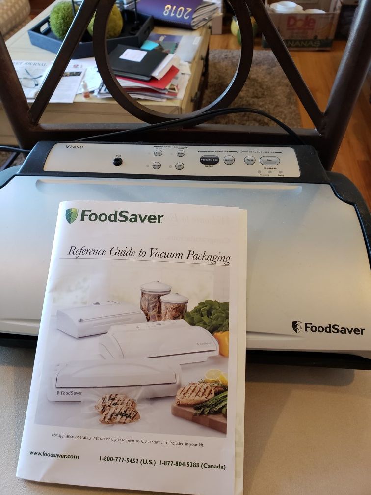 FoodSaver Vacuum sealer with a supply of bags