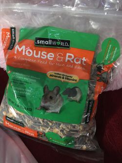 Mouse and rat food