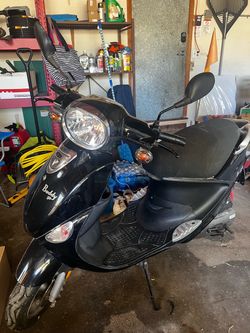 Genuine Buddy 50cc Moped (needs work)