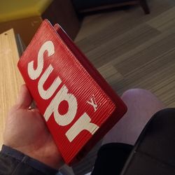 **RARE**Louis Vuitton  Wallet Supreme 