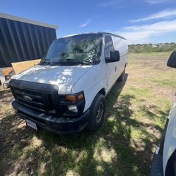 2011 Ford E-350