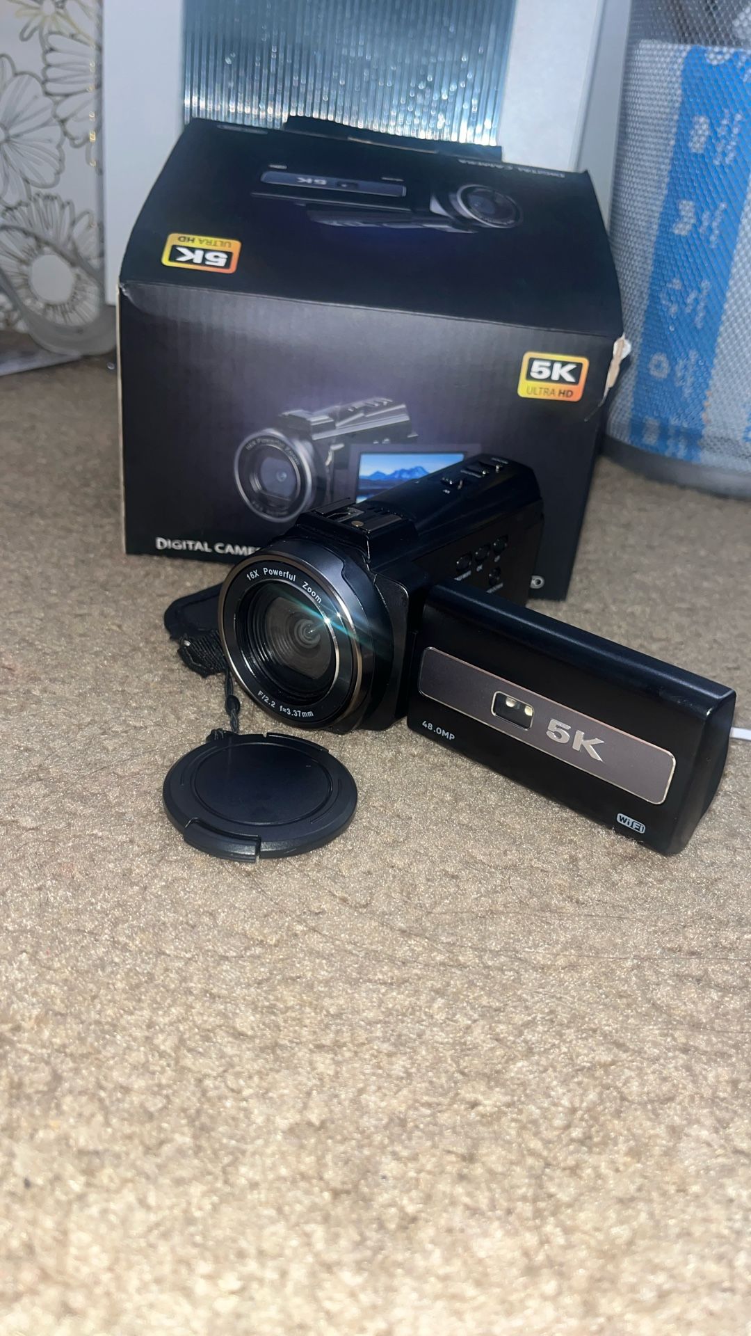 Digital camera
