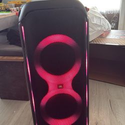 JBL PartyBox 710 Bluetooth Speaker 