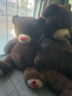 Large Brown Teddy Bears with Heart Detail