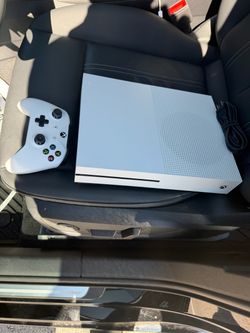 Microsoft Xbox One S Console with Controller