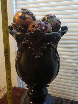 Large Urn ⚱