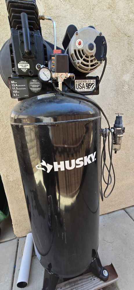 HUSKY 60 GAL 155 PSI AIR COMPRESSOR 