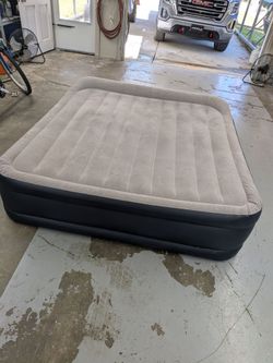 Queen size air mattress