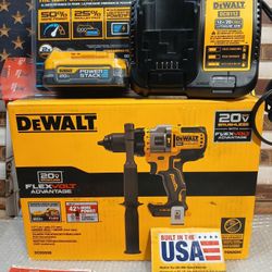 NEW DEWALT 20V BRUSHLESS 1/2 HAMMER DRILL DRIVER TOOL KIT 