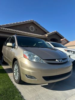 2008 Toyota Sienna XLE AWD