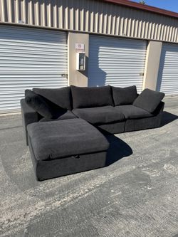 Black 4 Piece Modular Cloud Couch w/ storage Ottoman (Can Deliver For $10 )